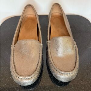 Vionic Bronze Flats Sleek Loafers
